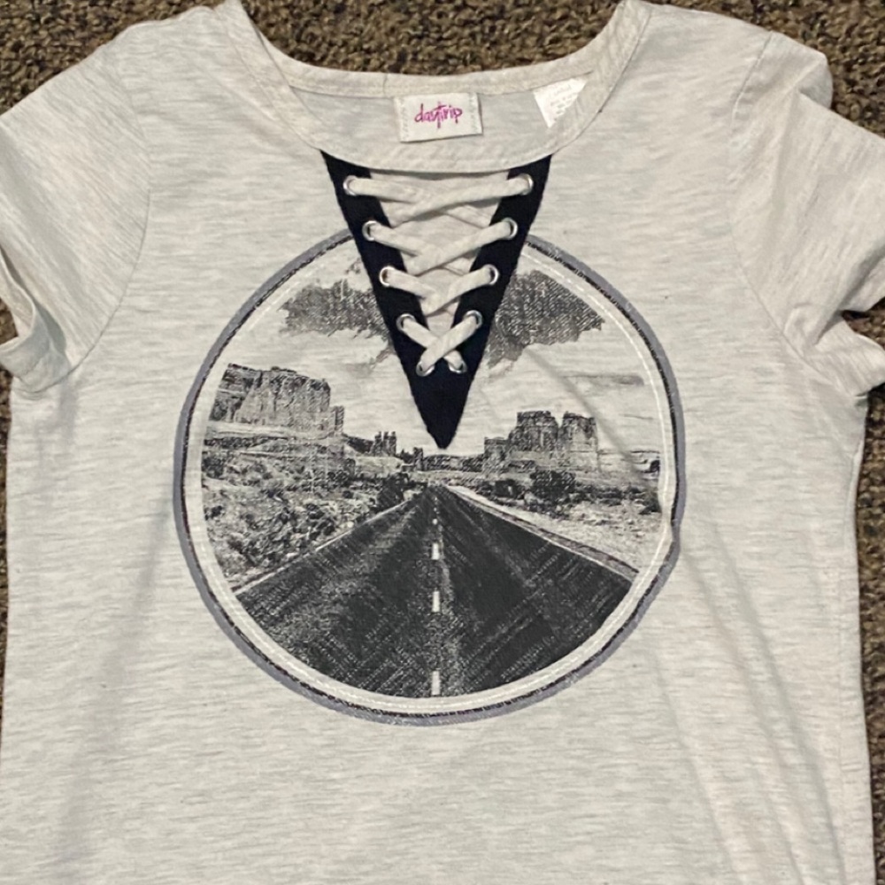 Short sleeve
